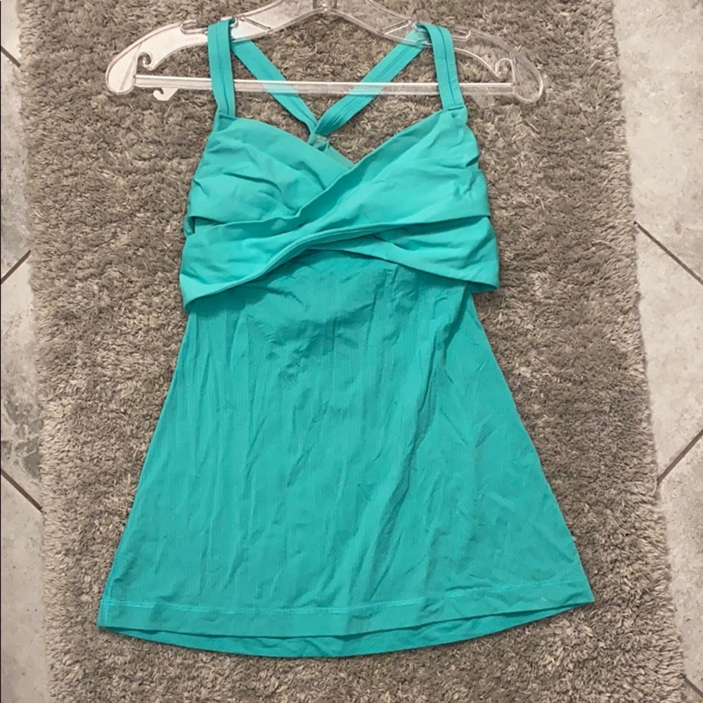 Lululemon tank